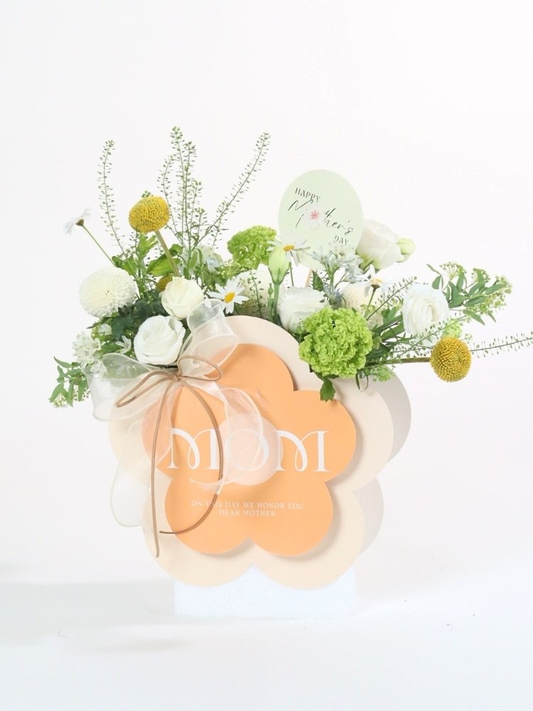 Petals of Gratitude Mother's Day Flowers delivery Kuala Lumpur & Selangor