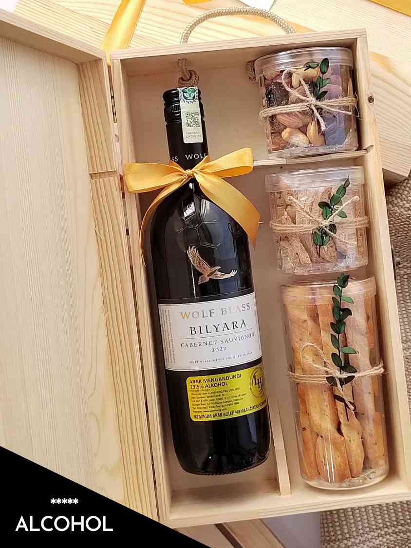 Tasteful Treats - Wooden Gift Box