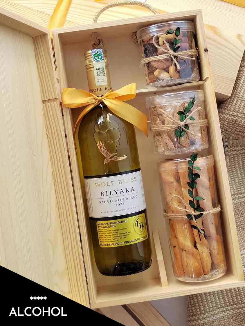 Tasteful Treats - Wooden Gift Box