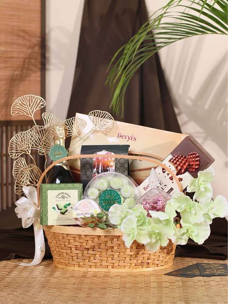 Online Premium Gift Hamper Basket Delivery in Malaysia | Granny Doris