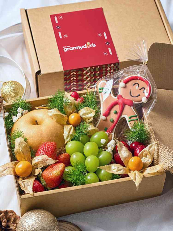 Berry Xmas With Gingerbread Man_Fruit Box