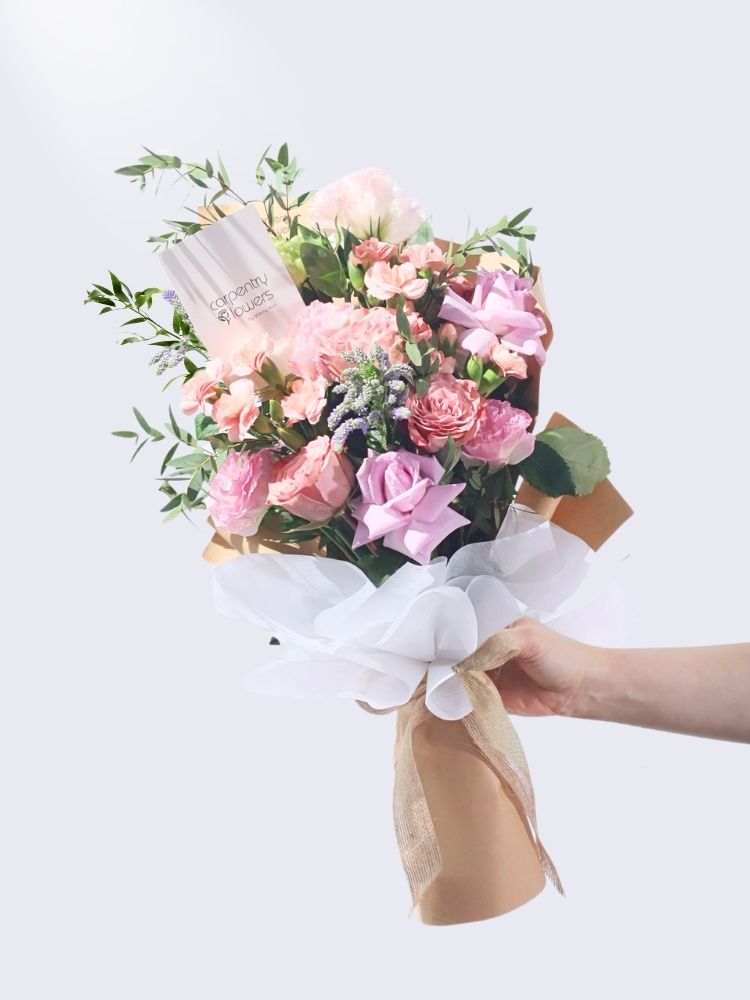 
                      
                        Elvish Rose Bouquet flower delivery KL
                      
                    