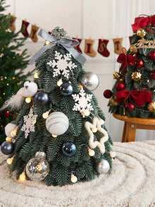  Frosty Fir Fantasy_Christmas Tree