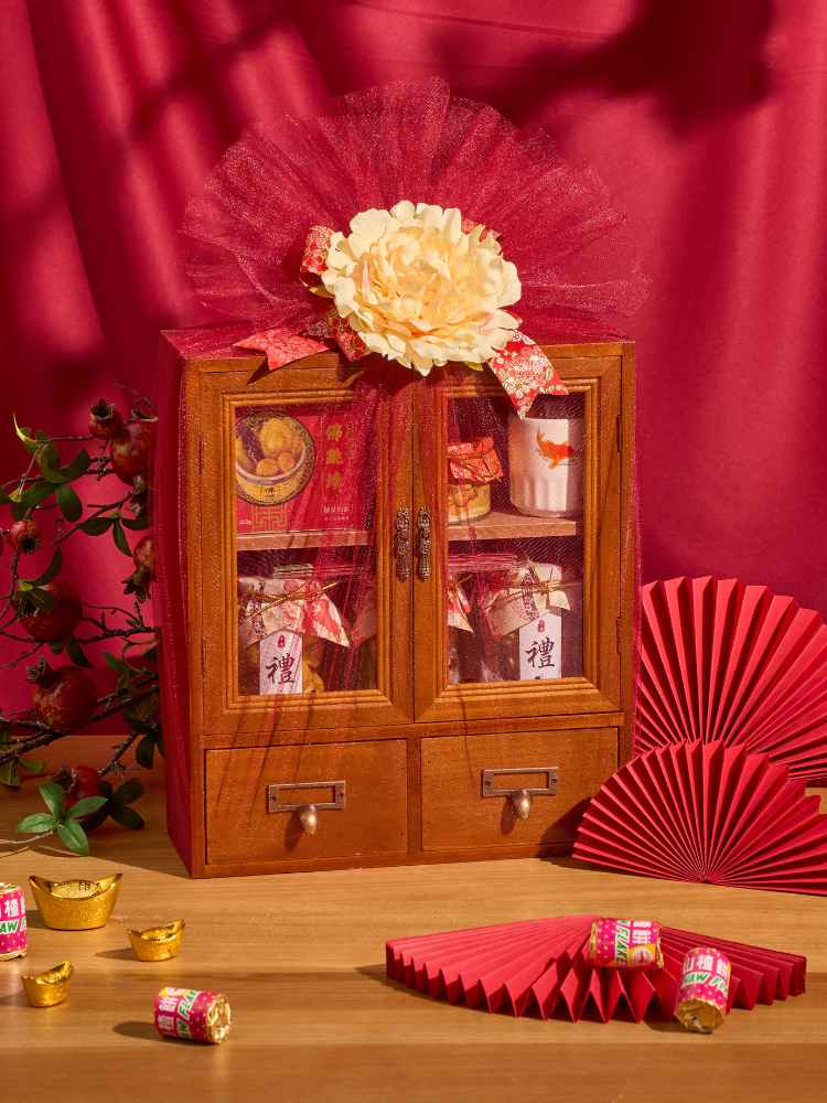 Grandma’s Vintage Cupboard 阖家幸福 CNY Hamper Delivery Malaysia