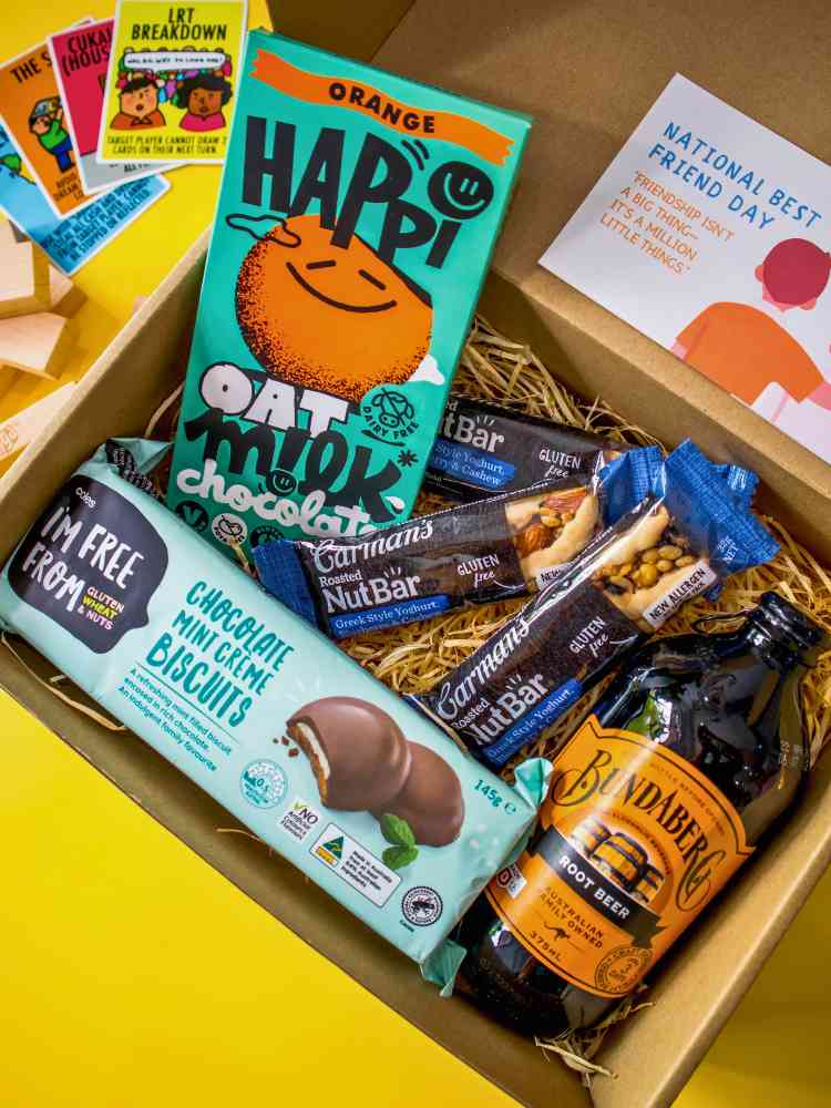 
                      
                        Happy Munchie Snacks Gift Box Delivery KL
                      
                    