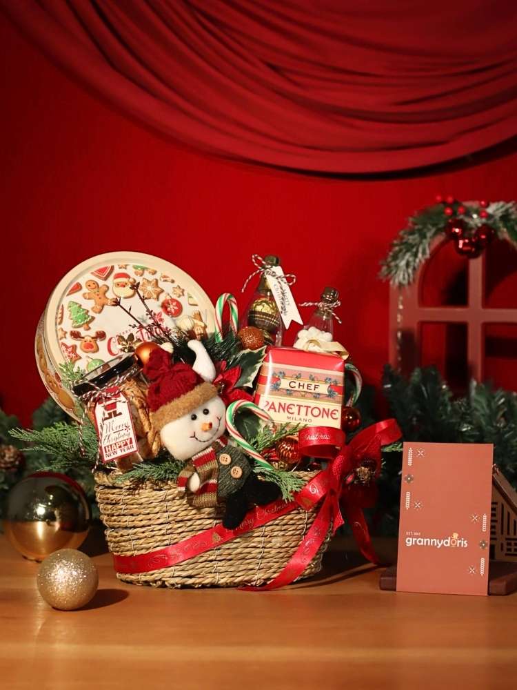 Santa's Favorite Treats Christmas Hamper Delivery Malaysia