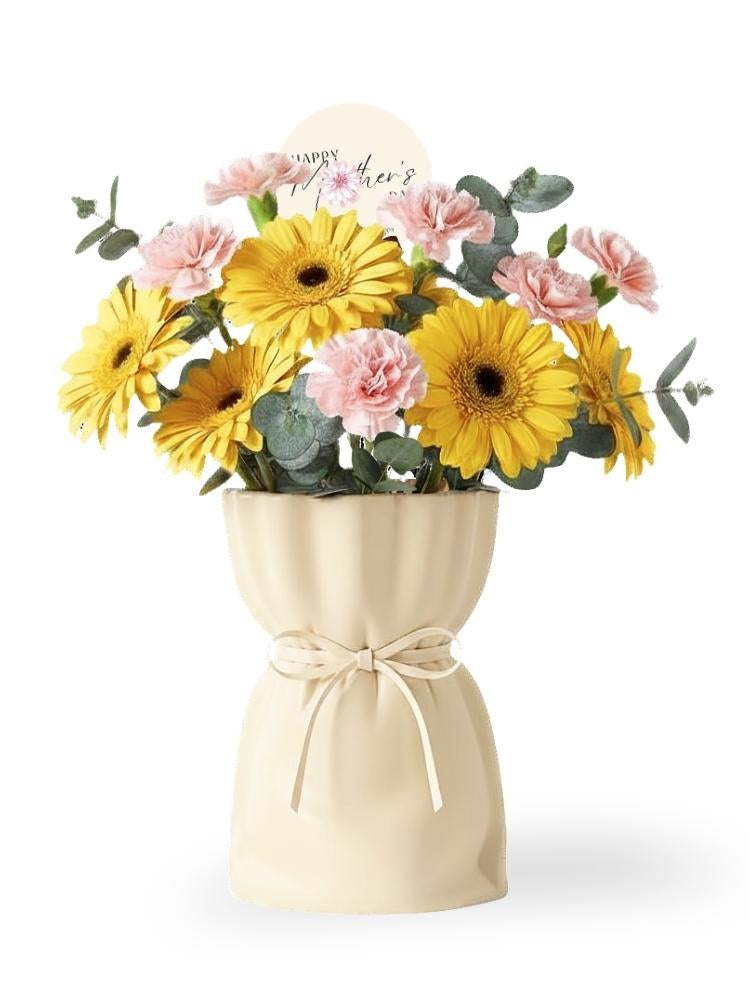 Sunshine & Love fresh cut flowers and vase delivery Kuala Lumpur & Selangor