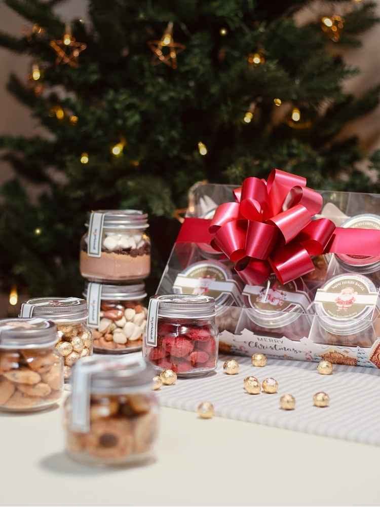 The Merriest Christmas Chocolate Gift Box delivery Malaysia