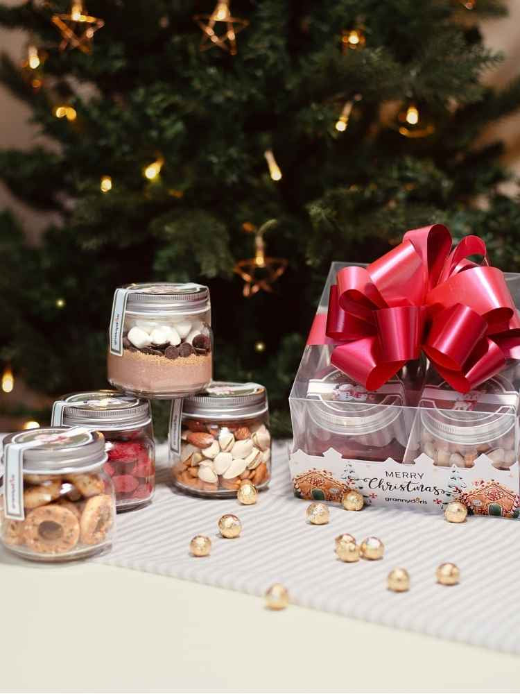 
                      
                        The Merriest Christmas Cookies Gift Box delivery Malaysia
                      
                    