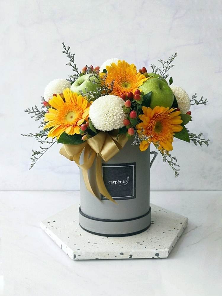 Everlasting Flower & Fruit Box