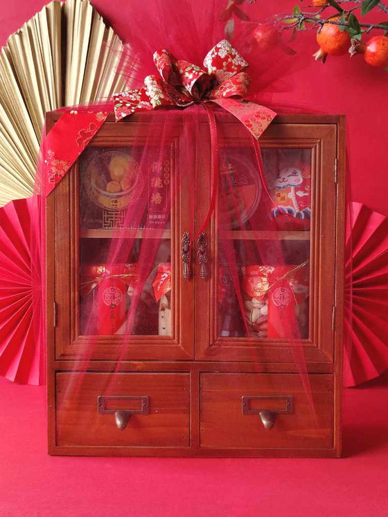 Grandma’s Vintage Cupboard_CNY Gift Hamper