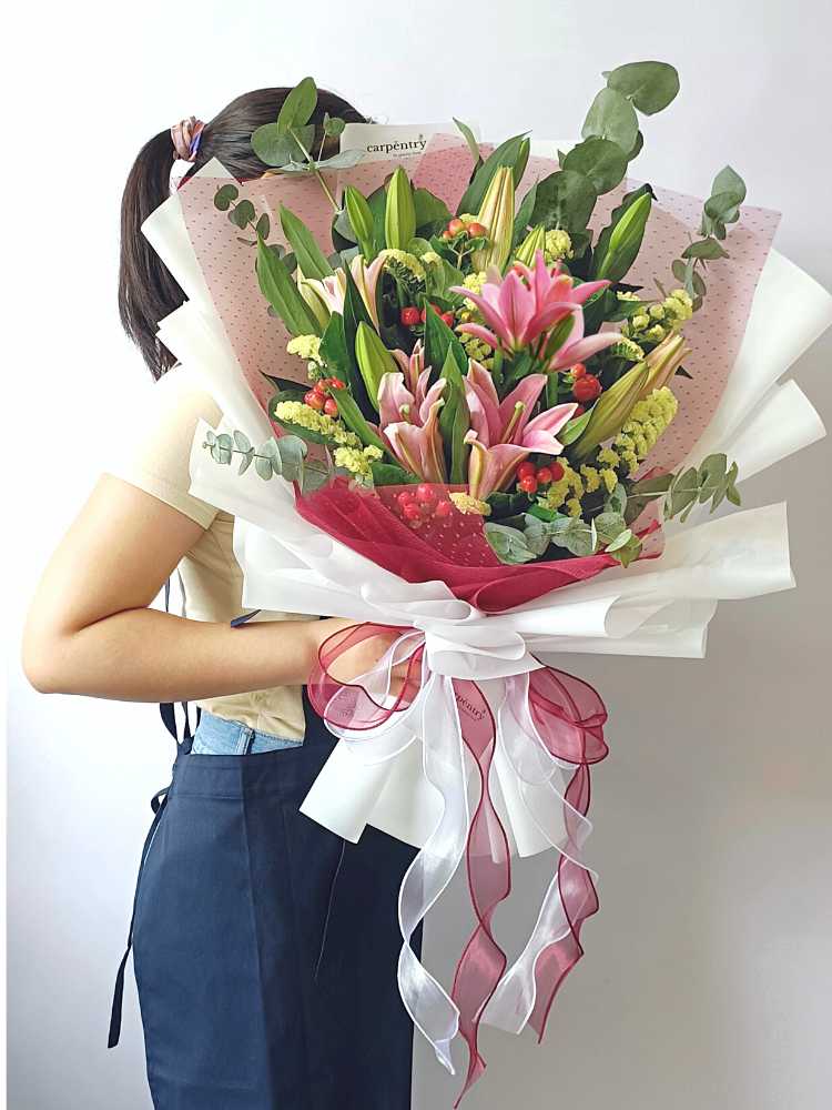 Lillian_Lily Bouquet