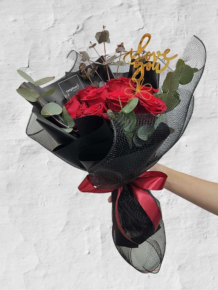 
                      
                        McQueen_Rose Bouquet
                      
                    