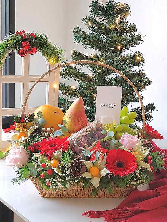 Peary Christmas_Fruit Basket